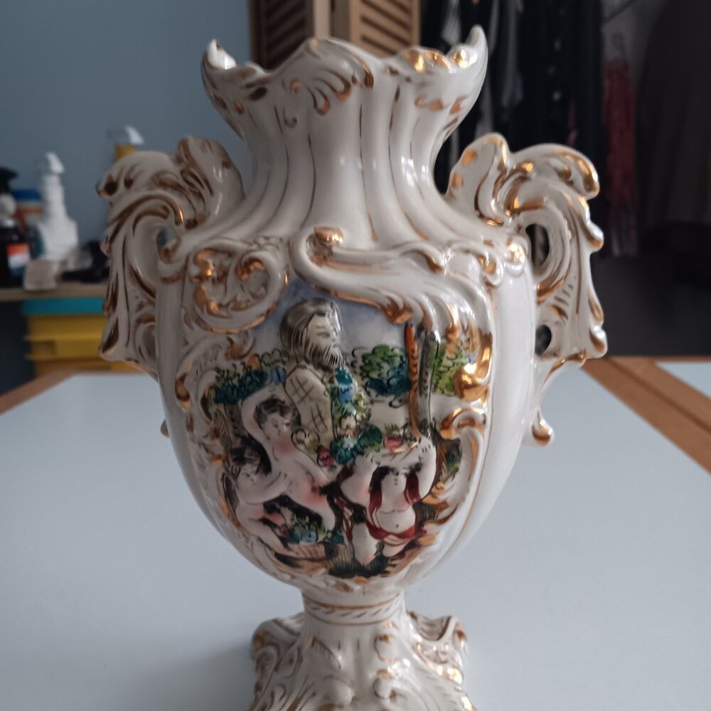 Beautiful Antique Vintage Italian Capidomente Porcelain